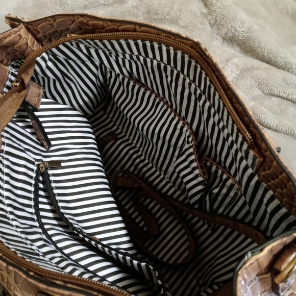 Charming charlie purse - Picture 3 of 3